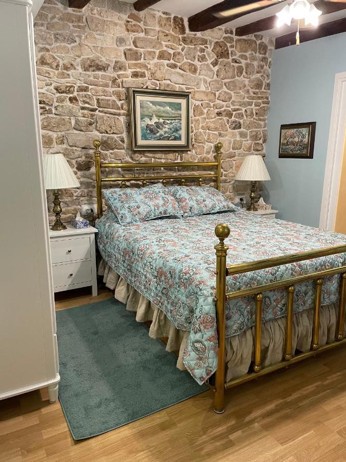 Studio Apartment Sweet Dreams Ровінь Екстер'єр фото
