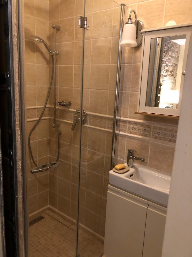 Studio Apartment Sweet Dreams Ровінь Екстер'єр фото